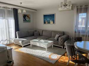 Namešten 3.0 stan sa garažom na Lekinom brdu, 61m2